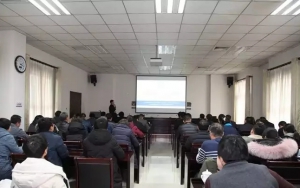 臣通智庫(kù)內(nèi)訓(xùn)走入西安兵器工業(yè)科技產(chǎn)業(yè)基地