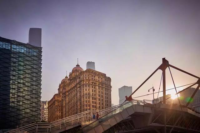 廣東推園區(qū)的生猛，超乎我的想象